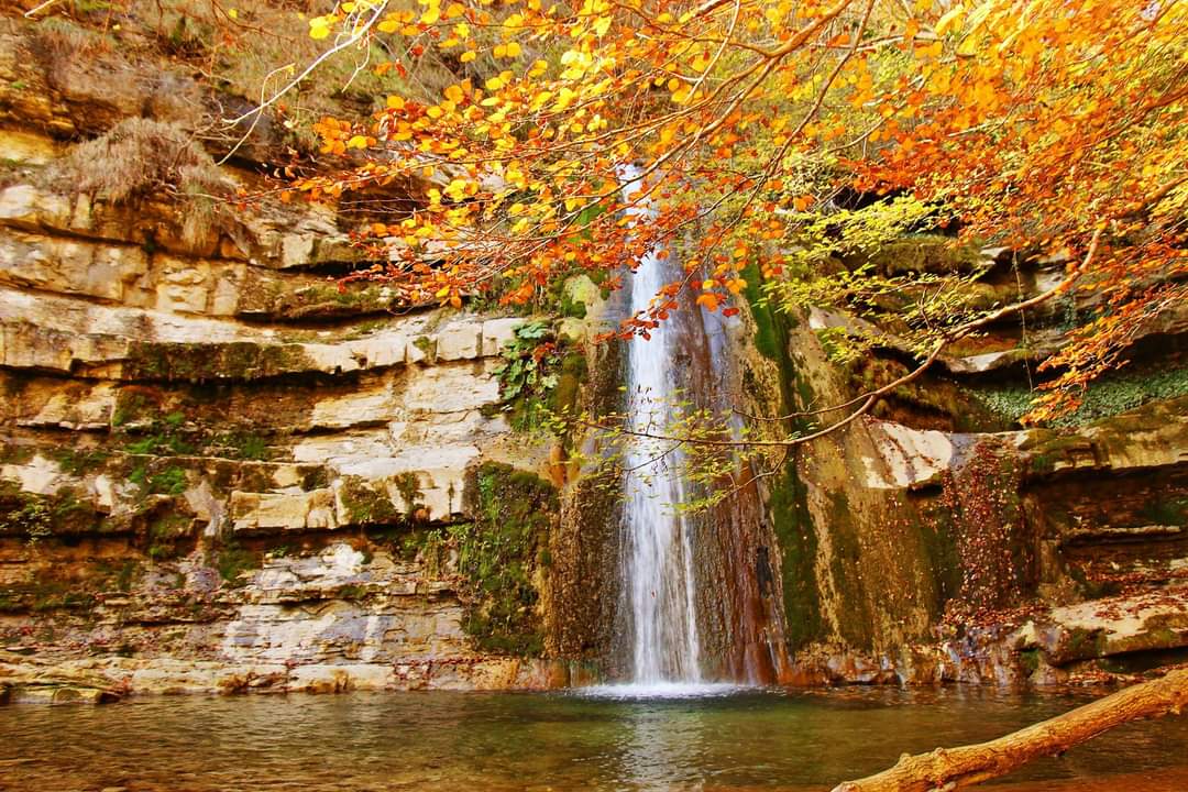 1 Novembre - Autunno alle Cascate dell'Acquacheta 1 Novembre - Autunno alle Cascate dell'Acquacheta